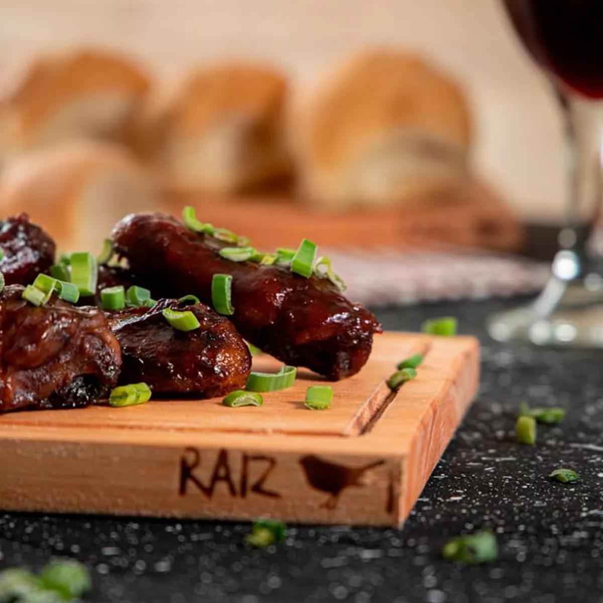 Argentinian BBQ Wooden Plates – RAIZ (6 pack)